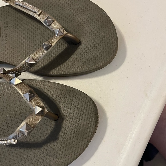 Havaianas Shoes - Havaianas Women's Sandals in Olive and Silver